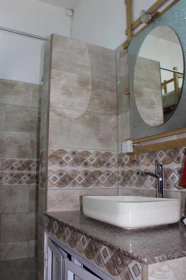 Lebovallon B&B Mahébourg Екстериор снимка