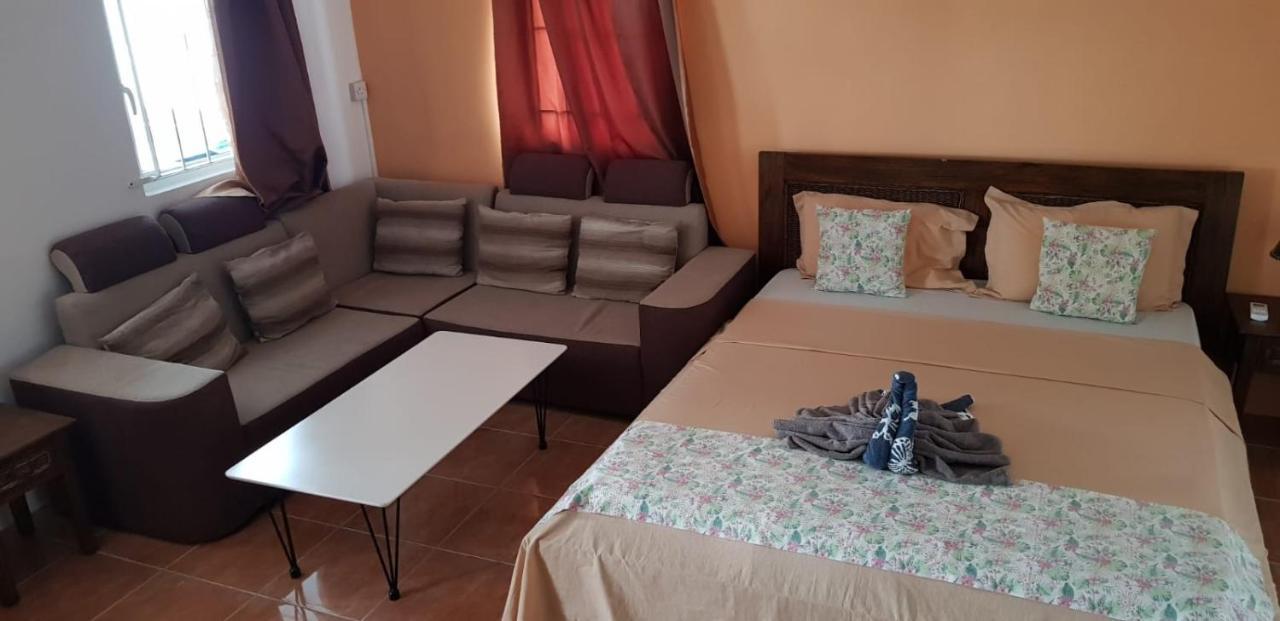 Lebovallon B&B Mahébourg Екстериор снимка